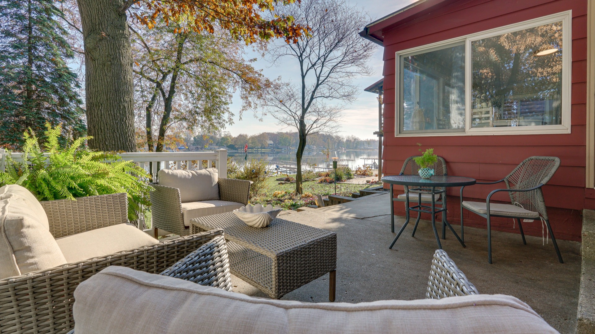 2BR Lakefront Retreat in Barbee | Solo Retreat